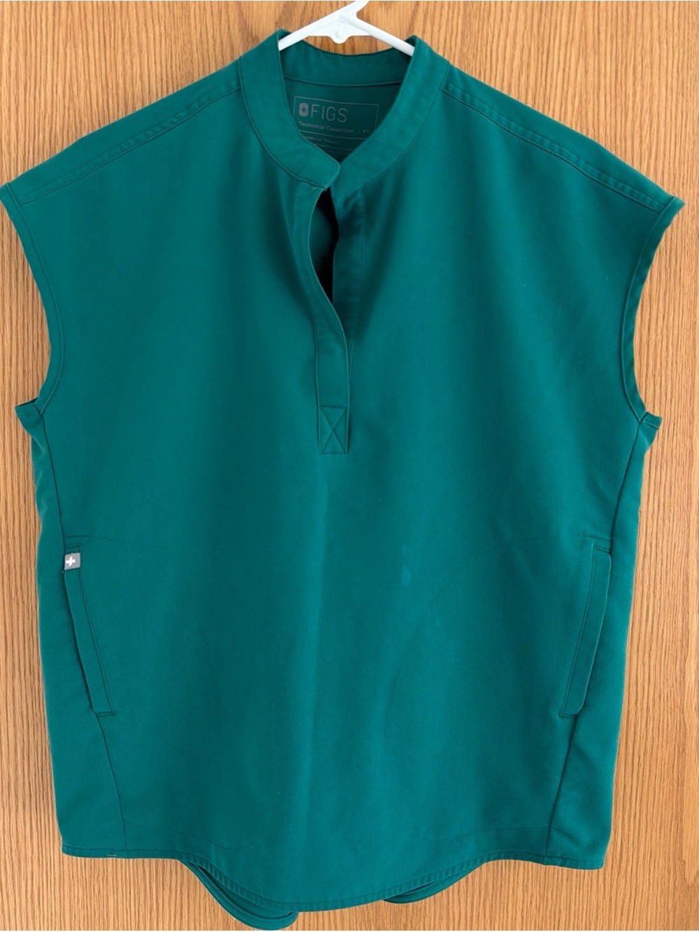 FIGS Rafaela Oversized Scrub Top Technical Collection Green Women’s XS